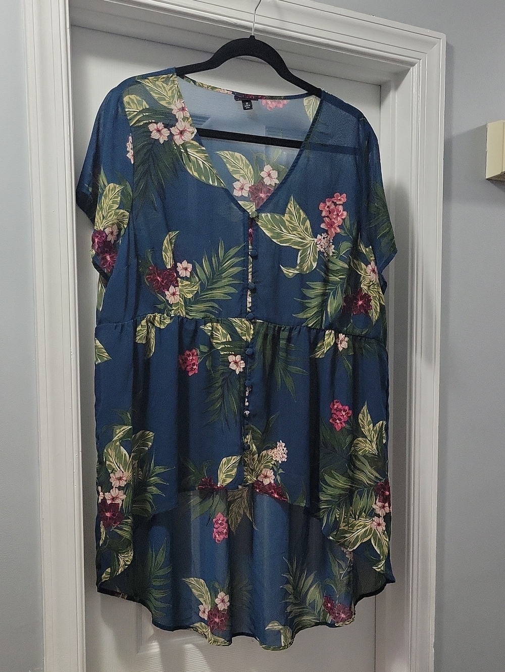 torrid Blue Tropical Floral Blouse